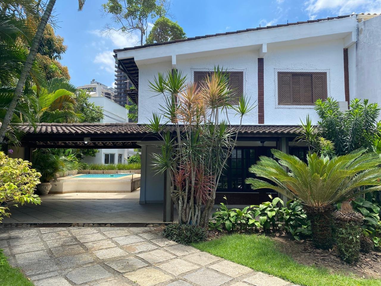 Casa geminada com área para expandir - foto 1